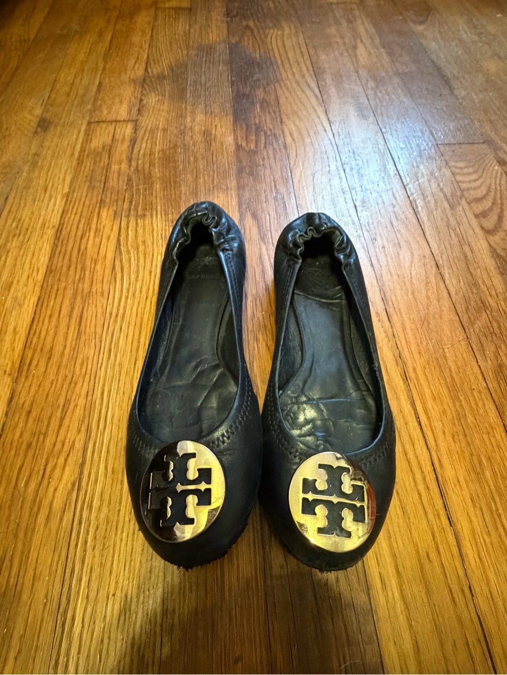Tory Burch Reva Ballet Flats — Black Leather, Gold Logo — Size 7.5